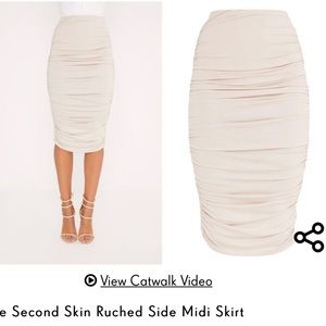 Pretty Little Thing taupe ruched skirt ✨